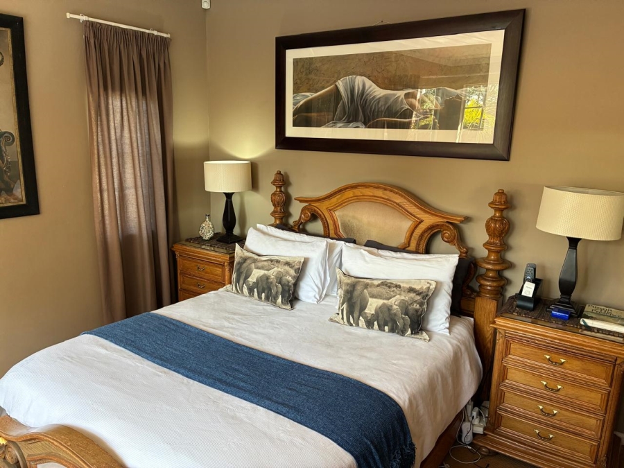 7 Bedroom Property for Sale in Heather Park Western Cape